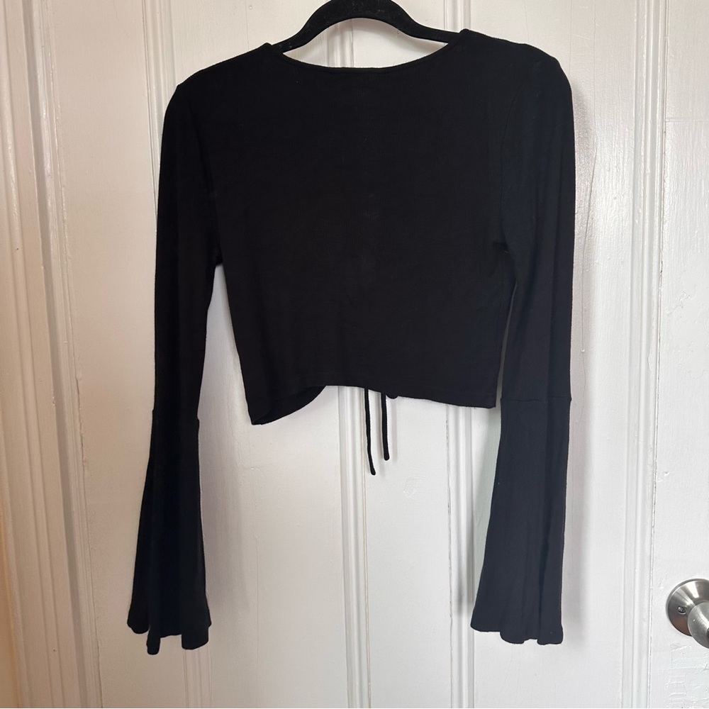 Jack by BB Dakota Leia Black Flounce Sleeve Crop Top - Picture 13 of 15